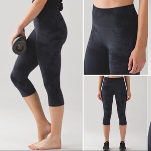 Lululemon Flow & go tie dye seamless cropped tights size 6